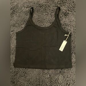 ARQ Classic Black Crop Tank